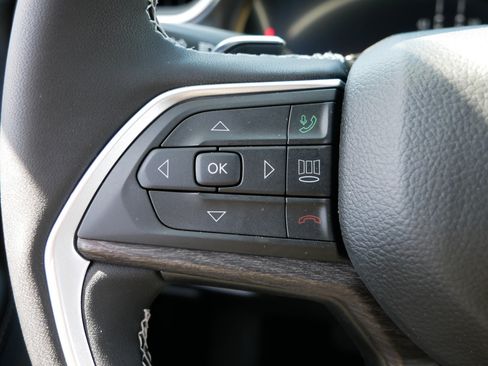 New 2025 Jeep Grand Cherokee L Limited w/ Black Appearance Package AWD/4WD image 19