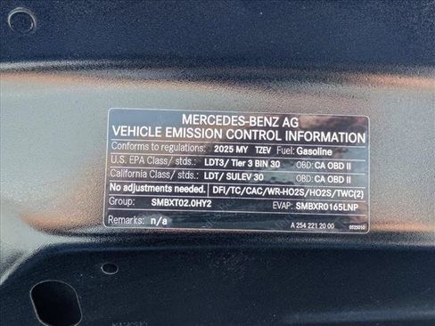 Used 2025 Mercedes-Benz GLC 350e 4MATIC image 23