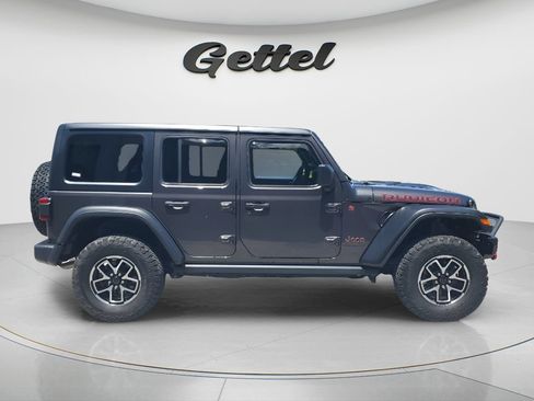 Used 2024 Jeep Wrangler Unlimited Rubicon w/ Technology Group AWD/4WD image 4