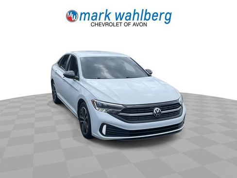 Used 2024 Volkswagen Jetta Sport FWD image 2
