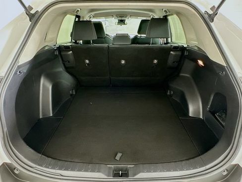 Used 2021 Toyota RAV4 LE w/ Carpet Mat Package (TMS) FWD image 24