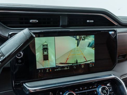 Used 2024 GMC Sierra 2500 Denali Ultimate w/ Max Trailering Package image 16