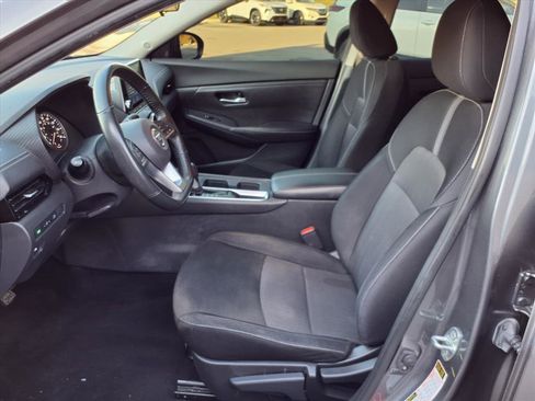 Used 2021 Nissan Sentra SV image 12