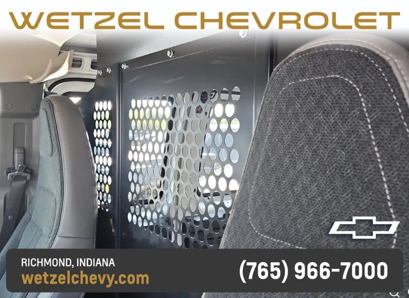Used 2025 Chevrolet Express 2500 w/ Driver Convenience Package RWD image 4
