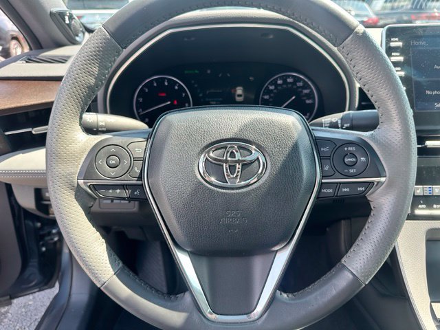 Used 2019 Toyota Avalon Limited FWD image 16