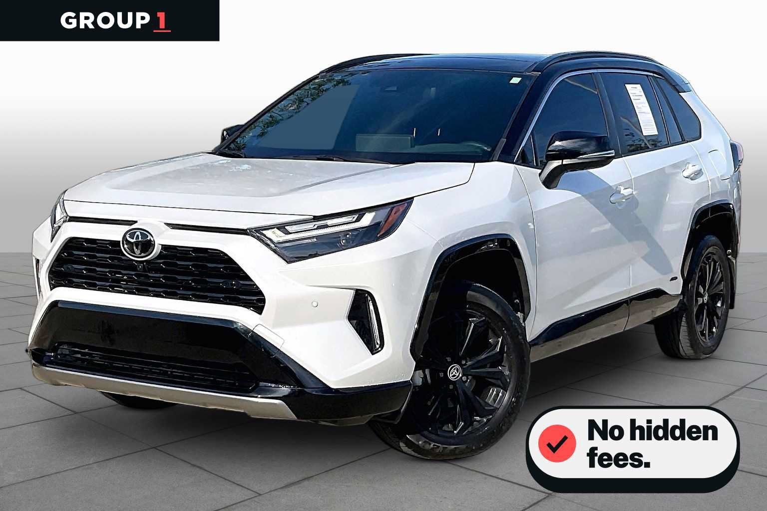Used 2025 Toyota RAV4 XSE w/ Advanced Technology Package AWD/4WD image 1