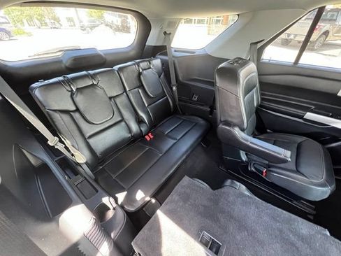 Used 2022 Ford Explorer Limited AWD/4WD image 20