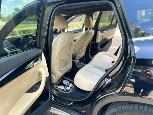 Used 2018 BMW X1 xDrive28i image 4