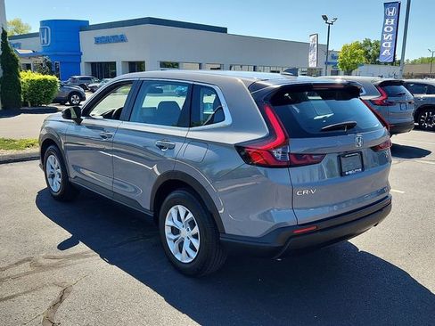 Used 2024 Honda CR-V LX image 4