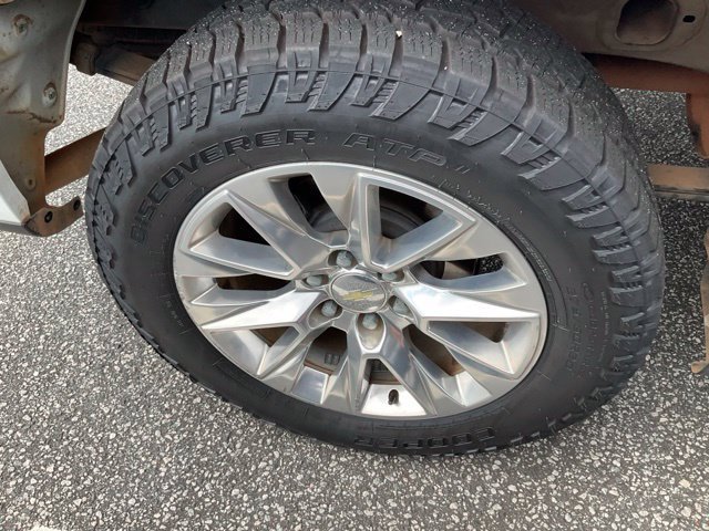 Used 2019 Chevrolet Silverado 1500 LTZ w/ LTZ Convenience Package RWD image 13