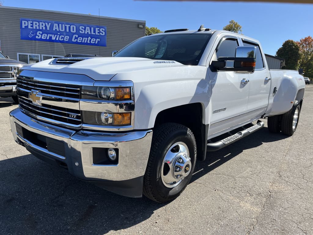 Used 2018 Chevrolet Silverado 3500 LTZ w/ Duramax Plus Package AWD/4WD image 2