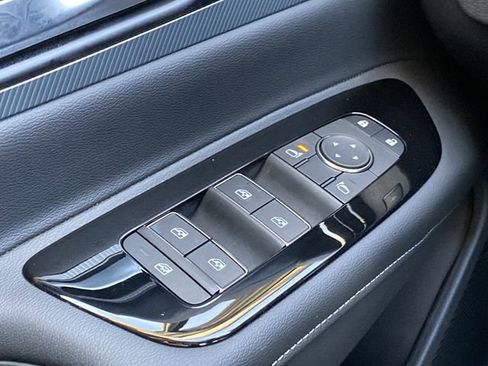 Used 2025 Nissan Murano SL image 31