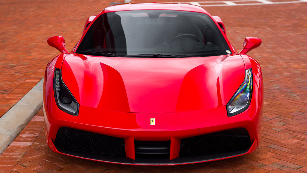 Used 2018 Ferrari 488 GTB RWD image 12