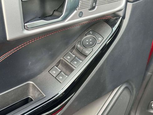 Used 2022 Ford Explorer ST-Line w/ Class IV Trailer Tow Package image 16