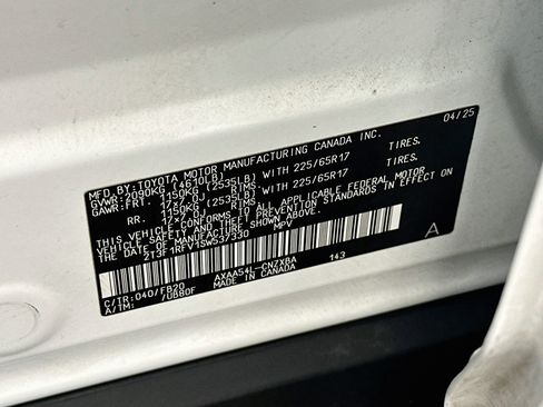 Used 2025 Toyota RAV4 LE AWD/4WD image 12