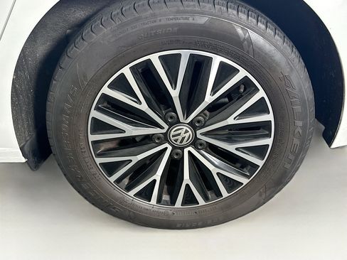Used 2021 Volkswagen Jetta FWD image 11