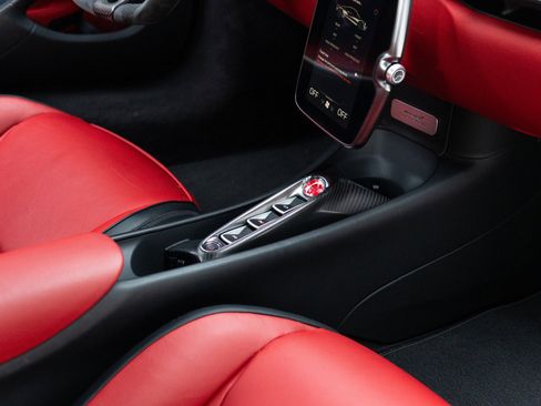 Used 2023 McLaren Artura RWD image 60