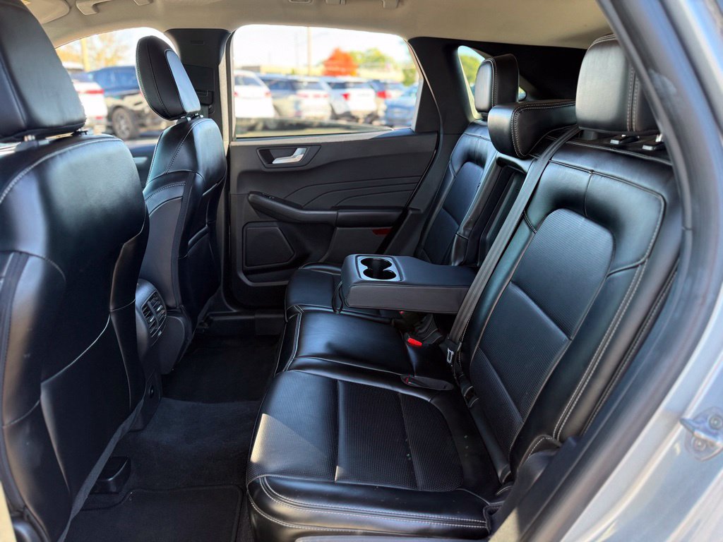 Used 2024 Ford Escape Platinum AWD/4WD image 15