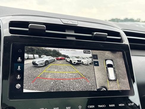 Used 2023 Hyundai Tucson Limited AWD/4WD image 16