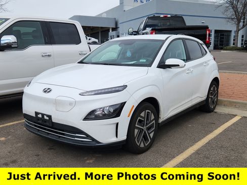Used 2023 Hyundai Kona SE w/ Cargo Package image 1