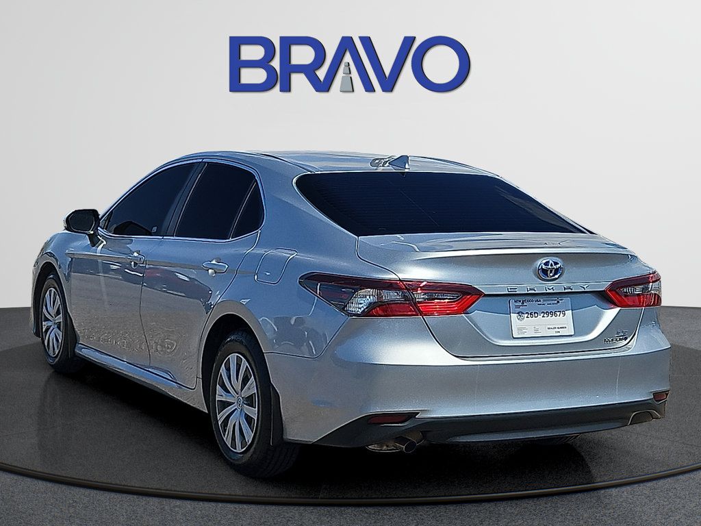 Used 2023 Toyota Camry LE FWD image 3