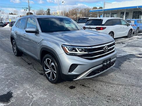 Used 2022 Volkswagen Atlas Cross Sport SEL image 3