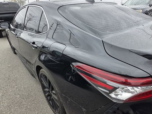 Used 2021 Toyota Camry XSE image 6