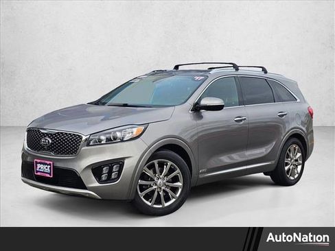 Used 2017 Kia Sorento SX image 1