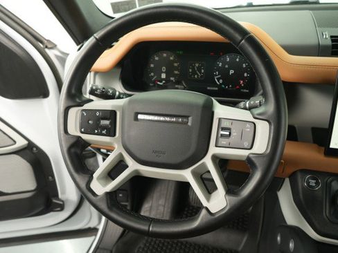 Used 2023 Land Rover Defender 130 SE image 41