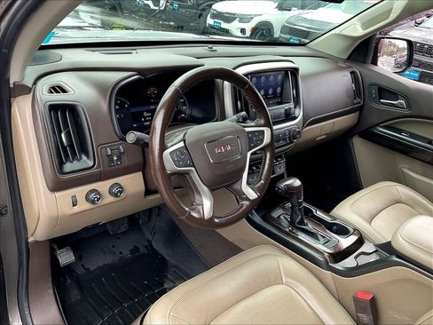 Used 2019 GMC Canyon SLT w/ Driver Alert Package image 8