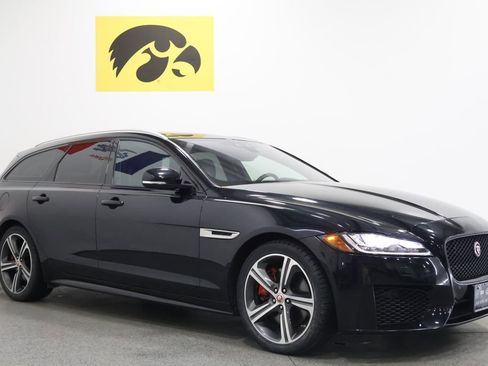 Used 2018 Jaguar XF First Edition image 6