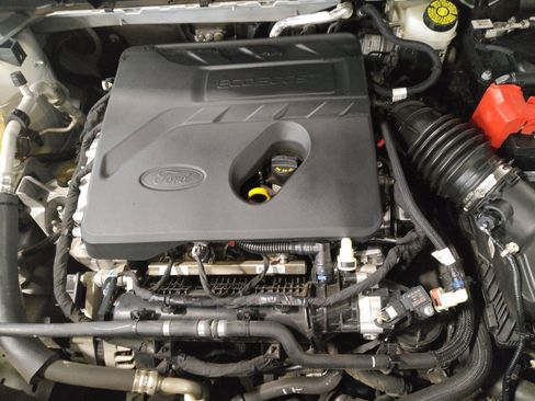 Used 2020 Ford Escape SE FWD image 30