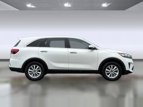 Used 2019 Kia Sorento L image 7