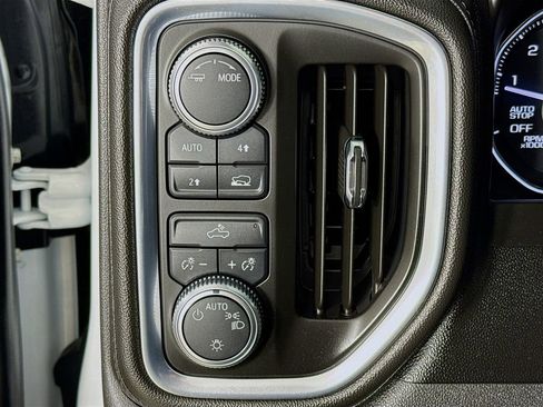 Used 2020 GMC Sierra 1500 SLE w/ SLE Value Package image 12