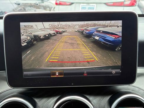 Used 2019 Mercedes-Benz GLC 300 4MATIC image 32