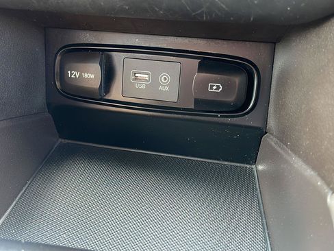 Used 2019 Hyundai Santa Fe SE FWD image 22