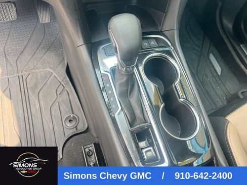 Used 2023 Chevrolet Equinox Premier AWD/4WD image 22