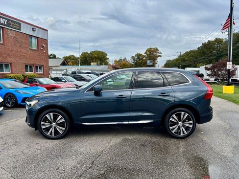 Used 2022 Volvo XC60 B5 Inscription w/ Climate Package image 5