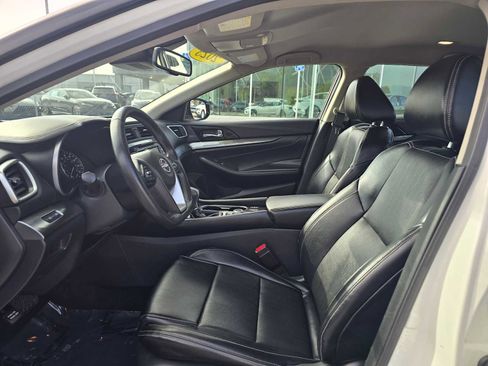 Used 2023 Nissan Maxima SV w/ Floor Mat Group image 21