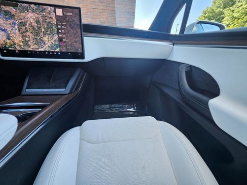 Used 2023 Tesla Model X image 55