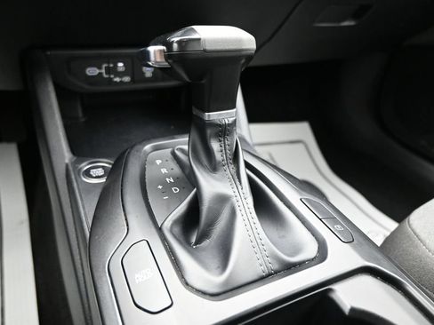 Used 2025 Kia K4 FWD image 21