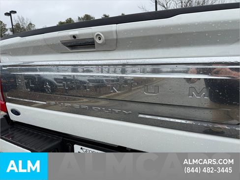 Used 2024 Ford F250 Platinum image 10