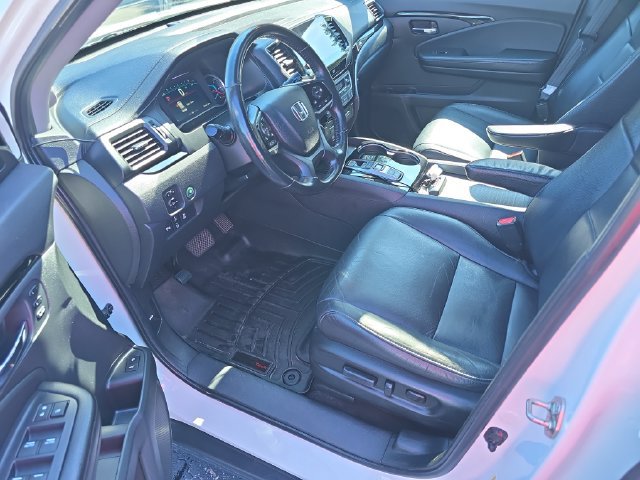 Used 2019 Honda Pilot Touring image 10