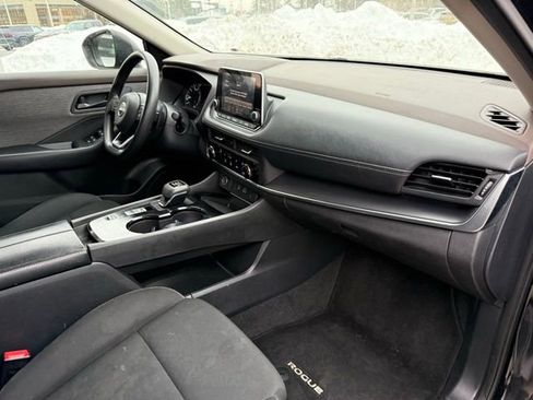Used 2023 Nissan Rogue S image 31