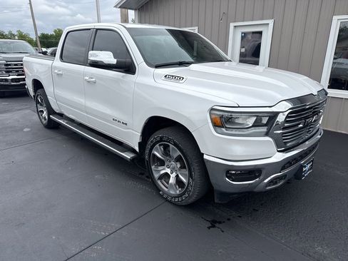 Used 2023 RAM 1500 Laramie AWD/4WD image 1
