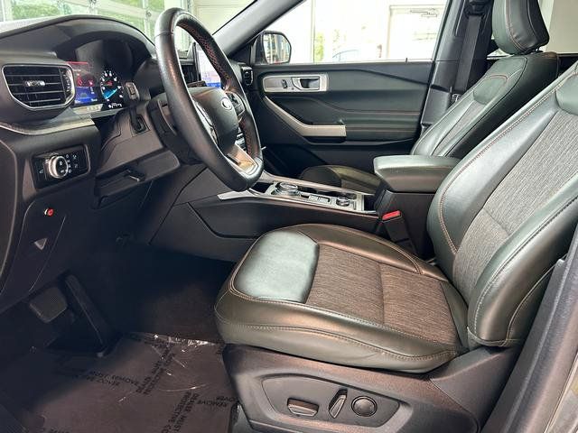 Used 2022 Ford Explorer Timberline w/ Timberline Technology Package AWD/4WD image 15