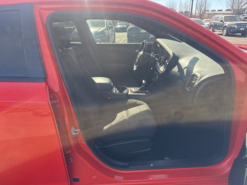 Used 2019 Dodge Charger SXT w/ Blacktop Package image 28