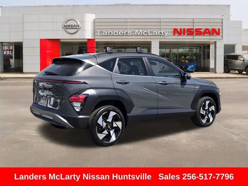 Used 2025 Hyundai Kona Limited image 3