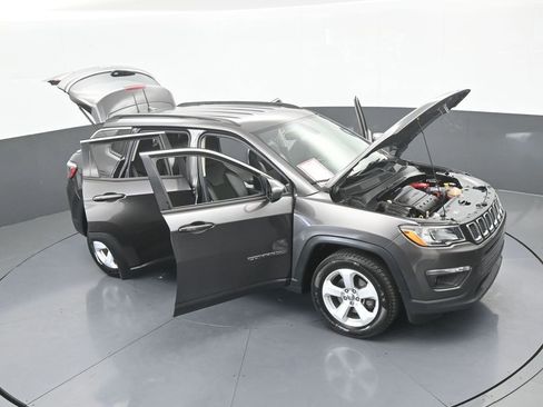 Used 2021 Jeep Compass Latitude image 65