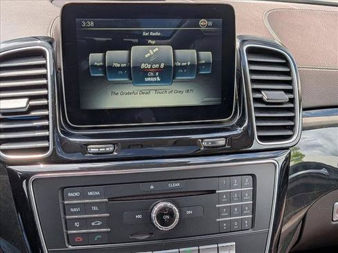 Used 2018 Mercedes-Benz GLS 450 4MATIC image 12